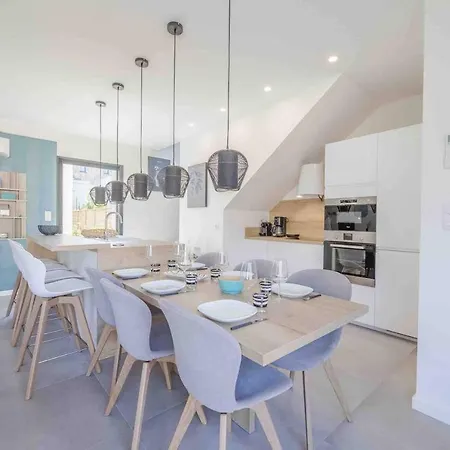 Contemporaine 5* Piscine Chauffee A Vecchio Porto-Vecchio (Corsica)
